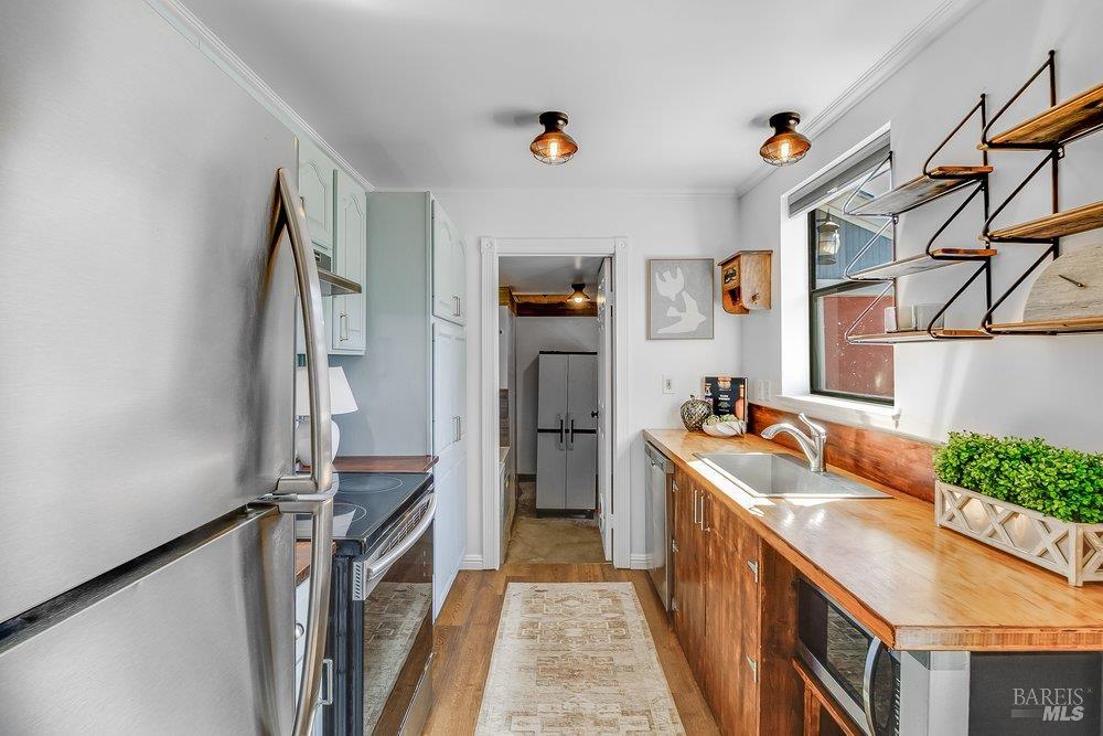 206 Hillcrest Avenue Benicia CA 94510