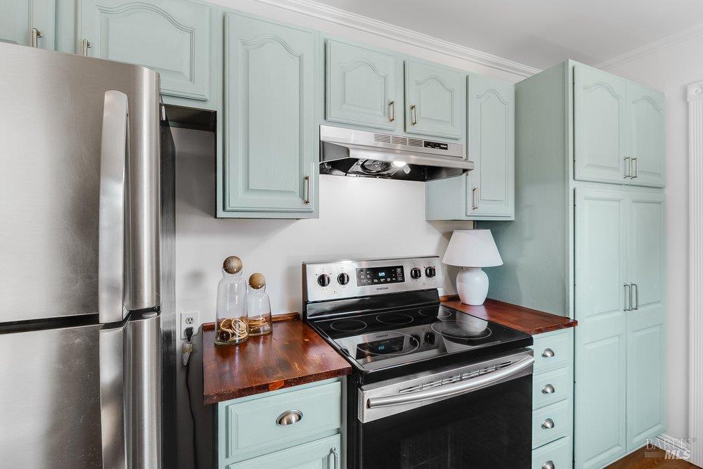 206 Hillcrest Avenue Benicia CA 94510