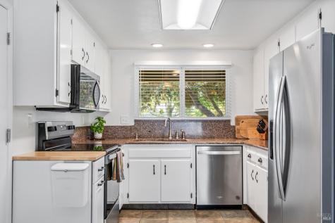 6537 Birch Drive Santa Rosa CA 95404