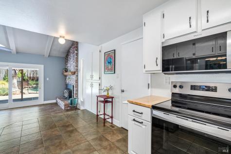 6537 Birch Drive Santa Rosa CA 95404