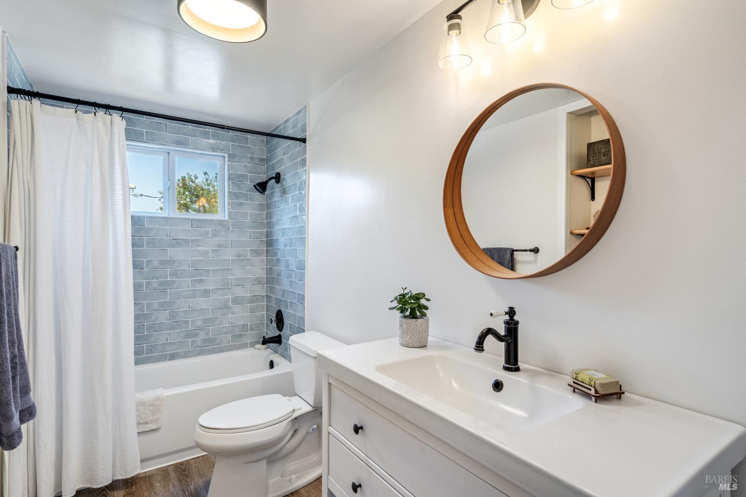 6537 Birch Drive Santa Rosa CA 95404