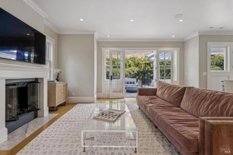 8 Sir Francis Drake Boulevard Ross CA 94957