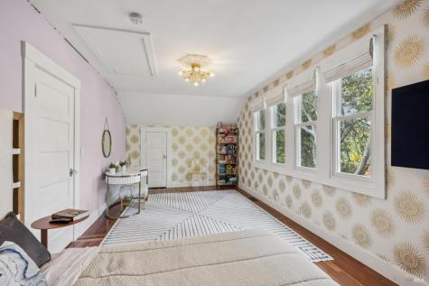 8 Sir Francis Drake Boulevard Ross CA 94957