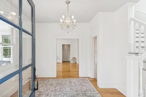 8 Sir Francis Drake Boulevard Ross CA 94957