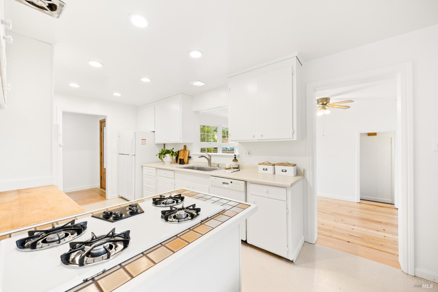 2033 Shady Lane Novato CA 94945