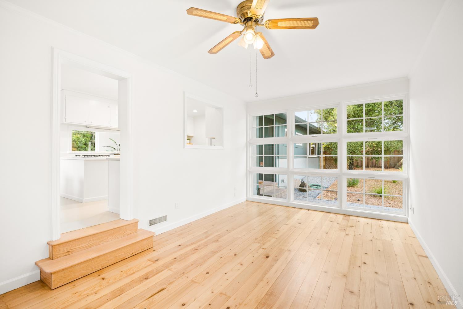 2033 Shady Lane Novato CA 94945