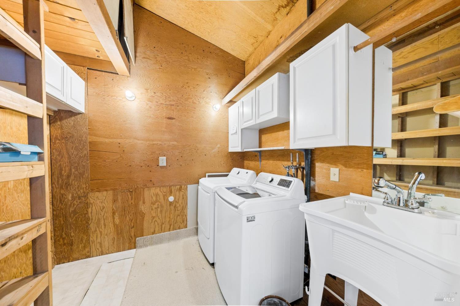 2033 Shady Lane Novato CA 94945