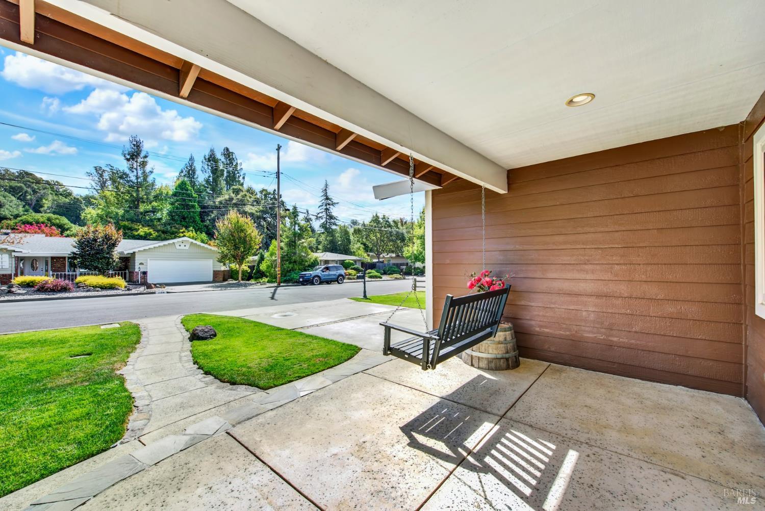 1115 Larkin Way Napa CA 94558