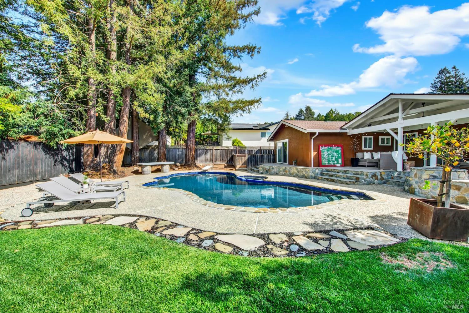 1115 Larkin Way Napa CA 94558