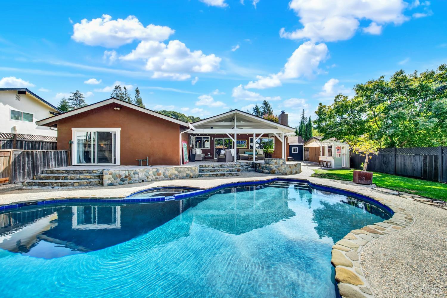 1115 Larkin Way Napa CA 94558