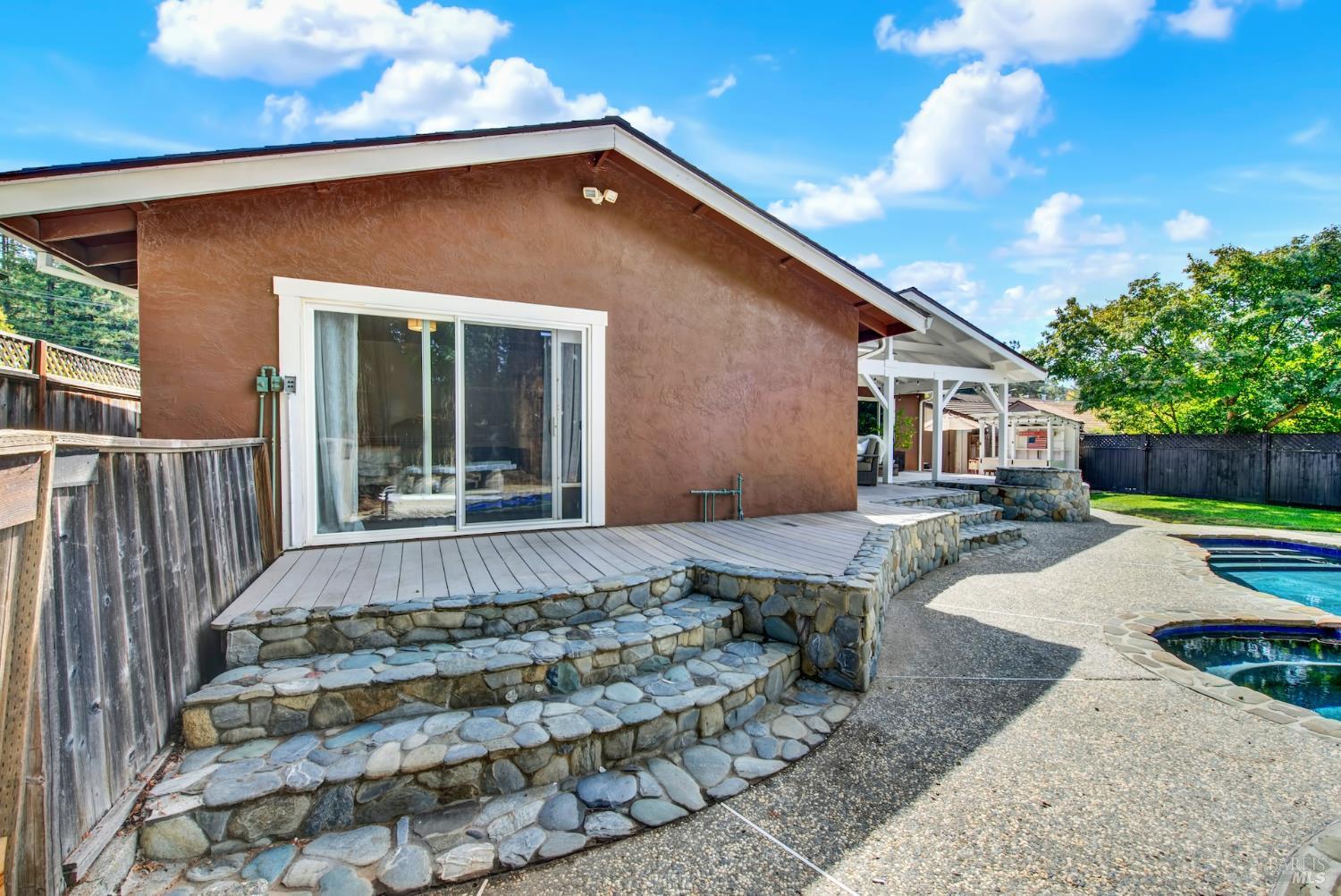 1115 Larkin Way Napa CA 94558