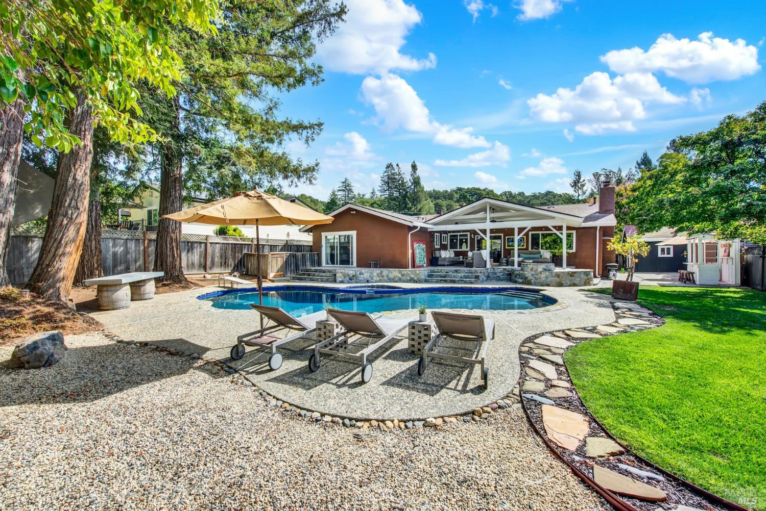 1115 Larkin Way Napa CA 94558
