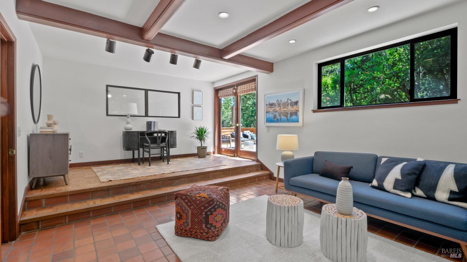 99 Chula Vista Drive San Rafael CA 94901
