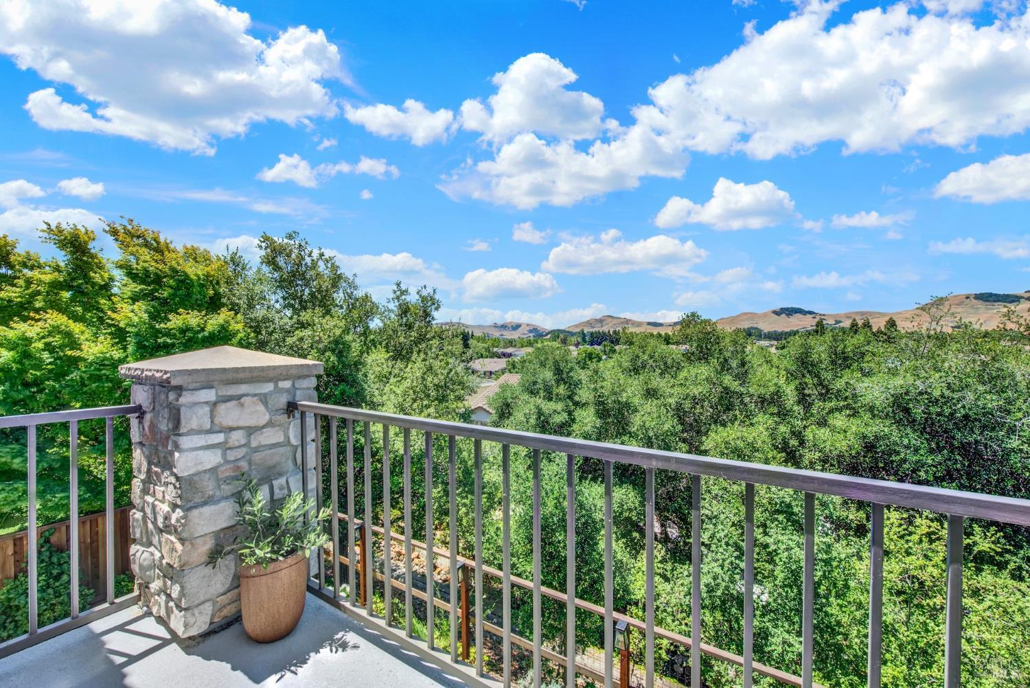583 Via De Bella Fairfield CA 94534