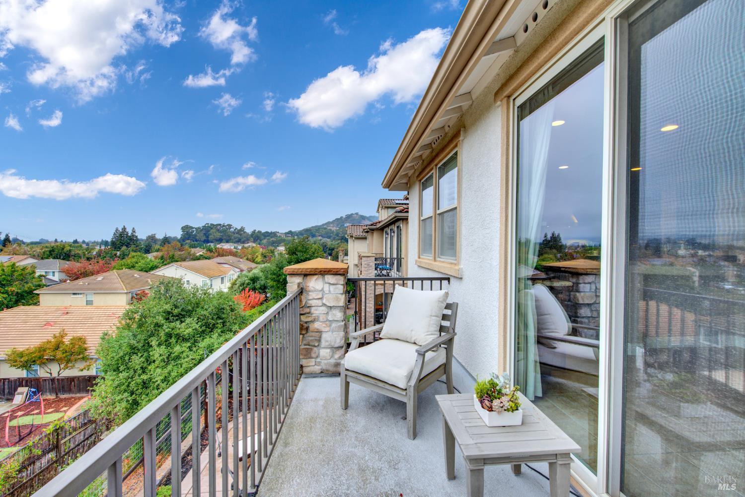 583 Via De Bella Fairfield CA 94534