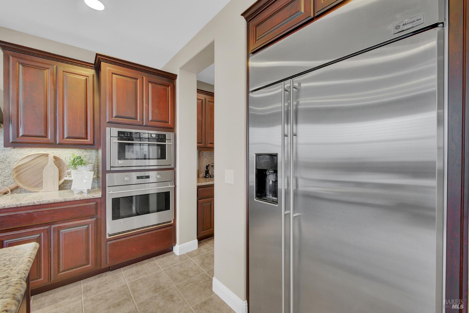 583 Via De Bella Fairfield CA 94534