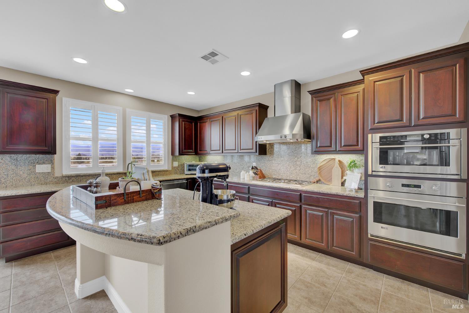 583 Via De Bella Fairfield CA 94534