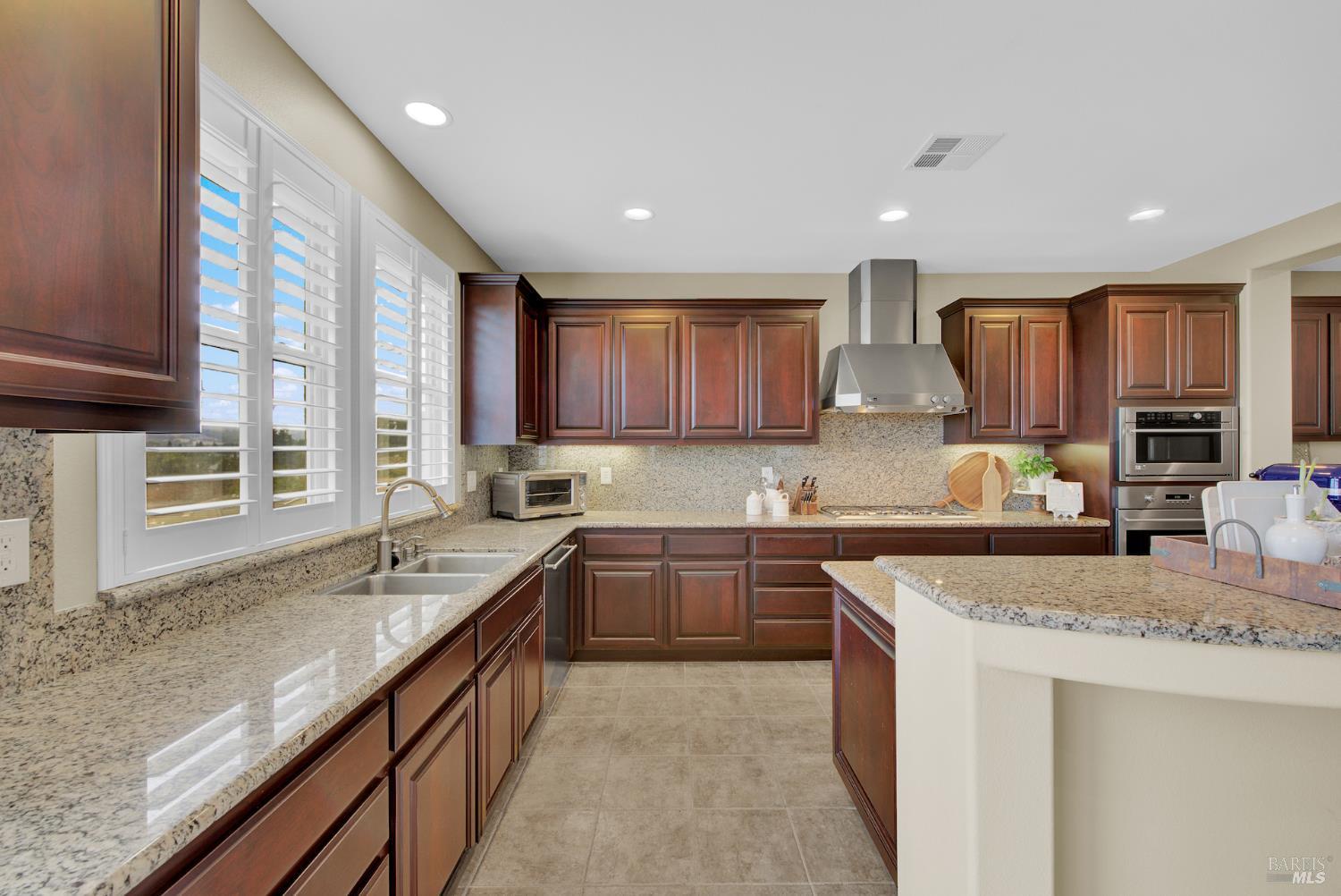 583 Via De Bella Fairfield CA 94534