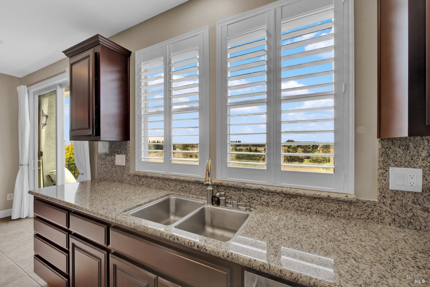 583 Via De Bella Fairfield CA 94534