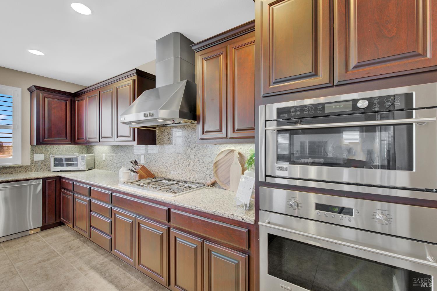 583 Via De Bella Fairfield CA 94534