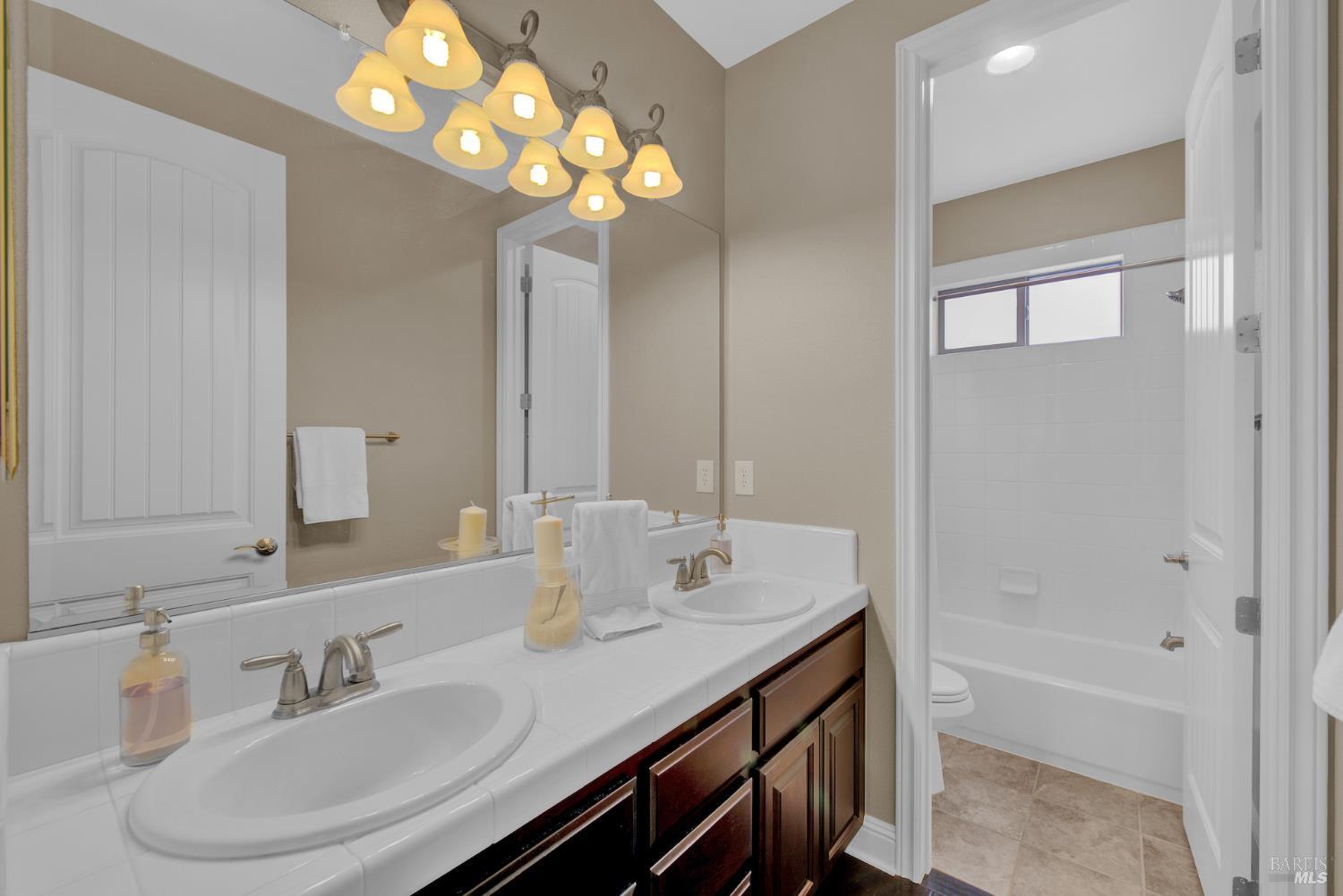 583 Via De Bella Fairfield CA 94534