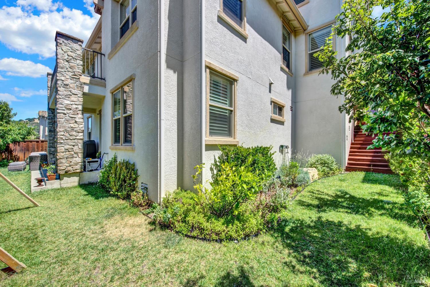 583 Via De Bella Fairfield CA 94534