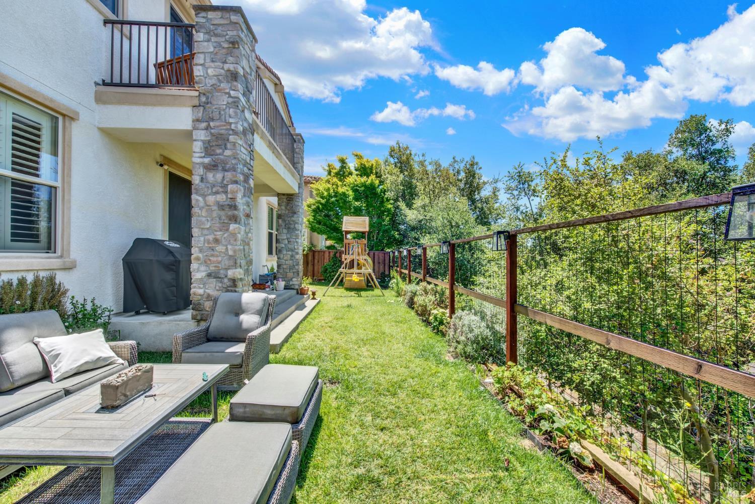 583 Via De Bella Fairfield CA 94534