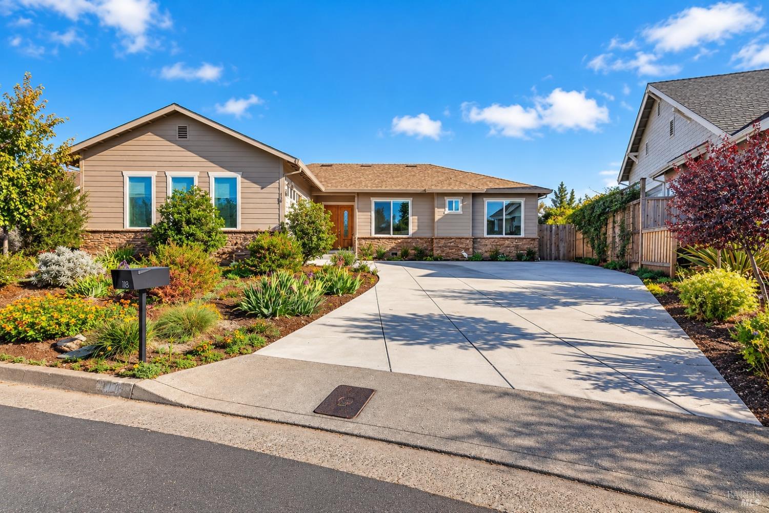 118 Dorchester Drive Santa Rosa CA 95403