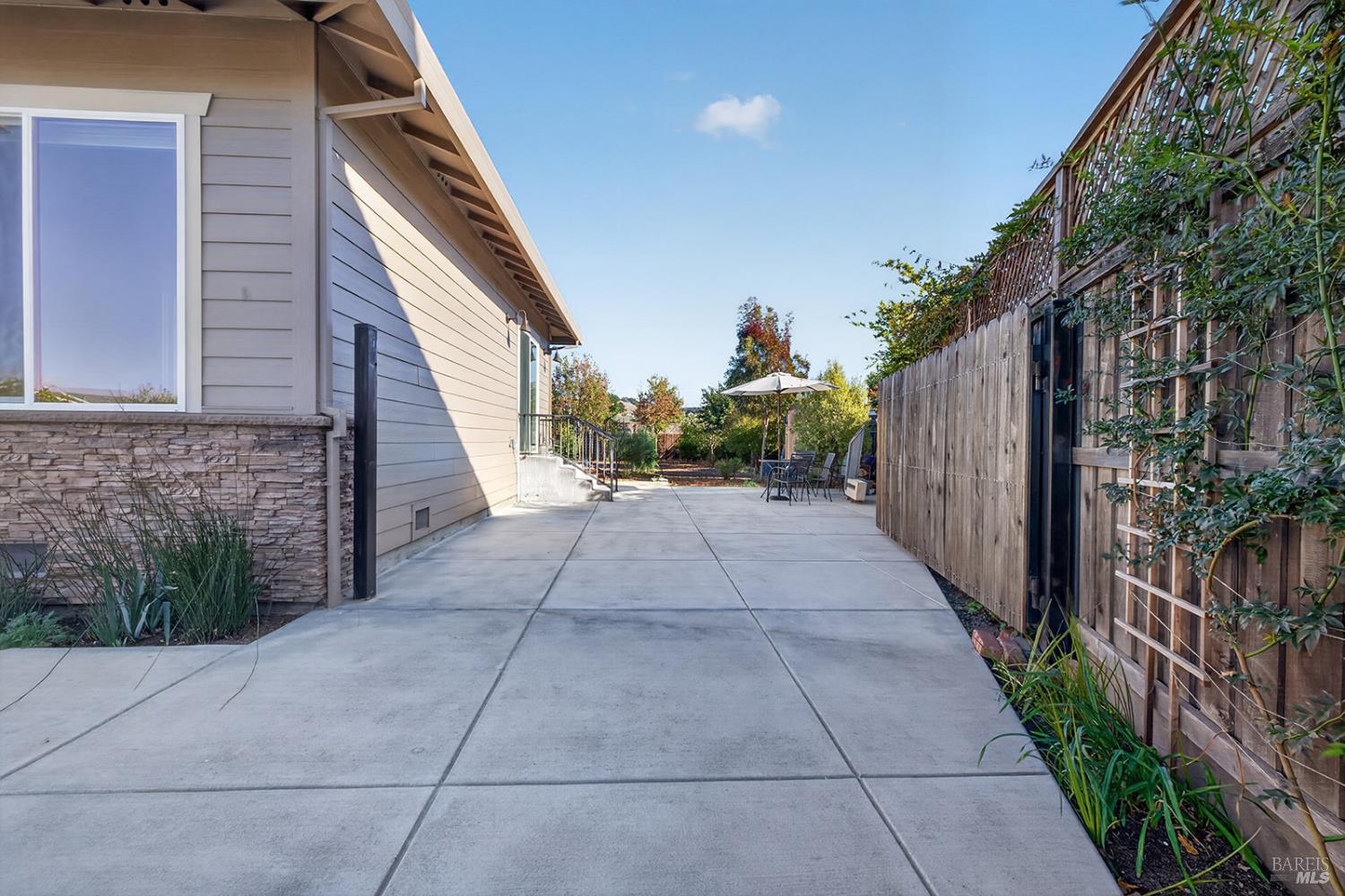 118 Dorchester Drive Santa Rosa CA 95403
