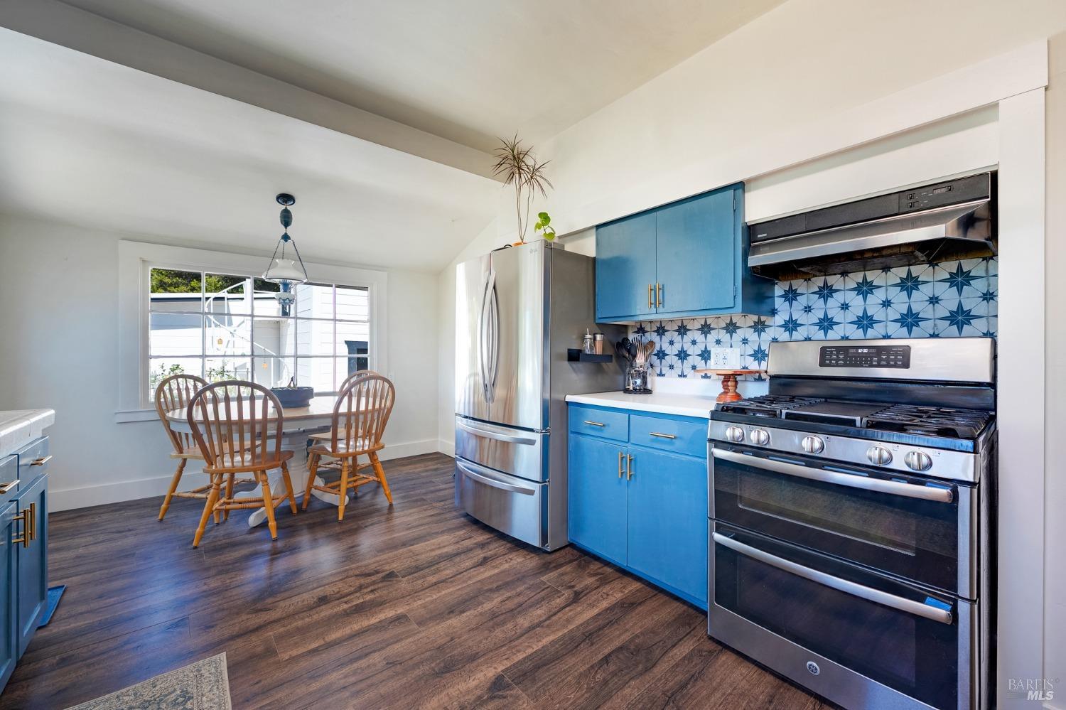1220 Gravenstein Highway N Sebastopol CA 95472