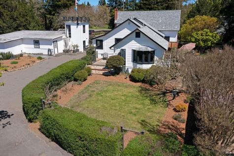 1220 Gravenstein Highway N Sebastopol CA 95472