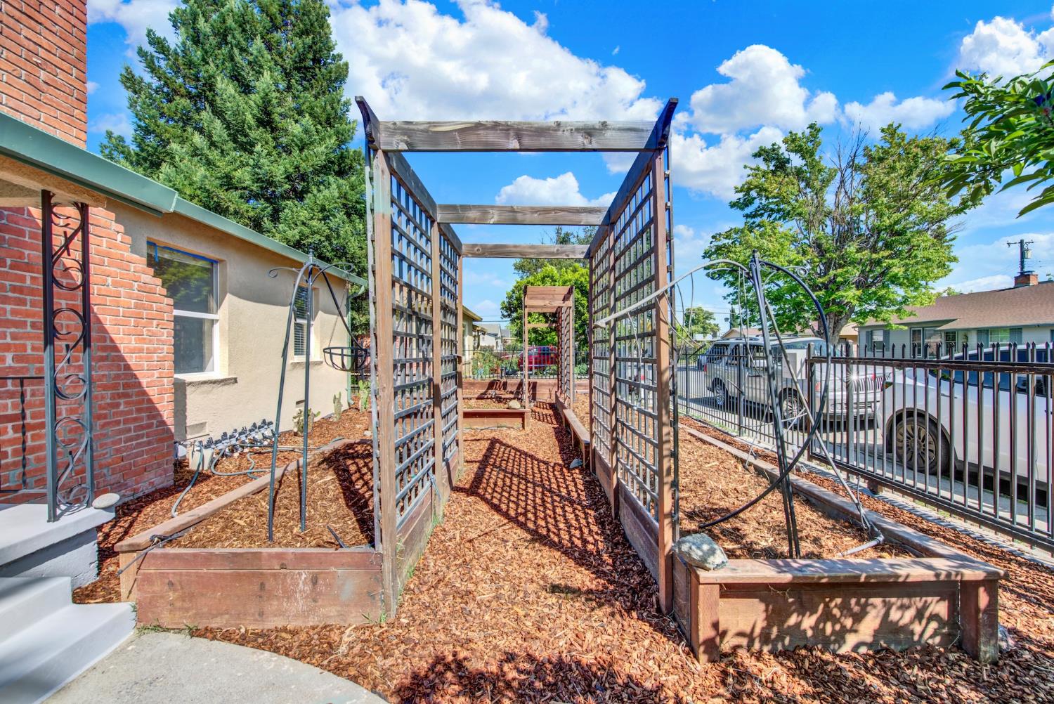 5631 35th Avenue Sacramento CA 95824