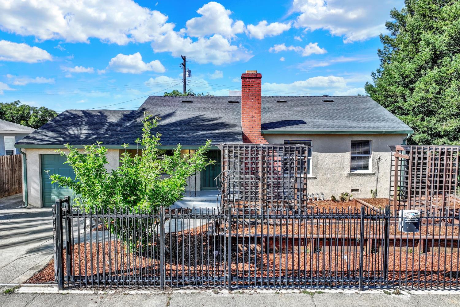 5631 35th Avenue Sacramento CA 95824