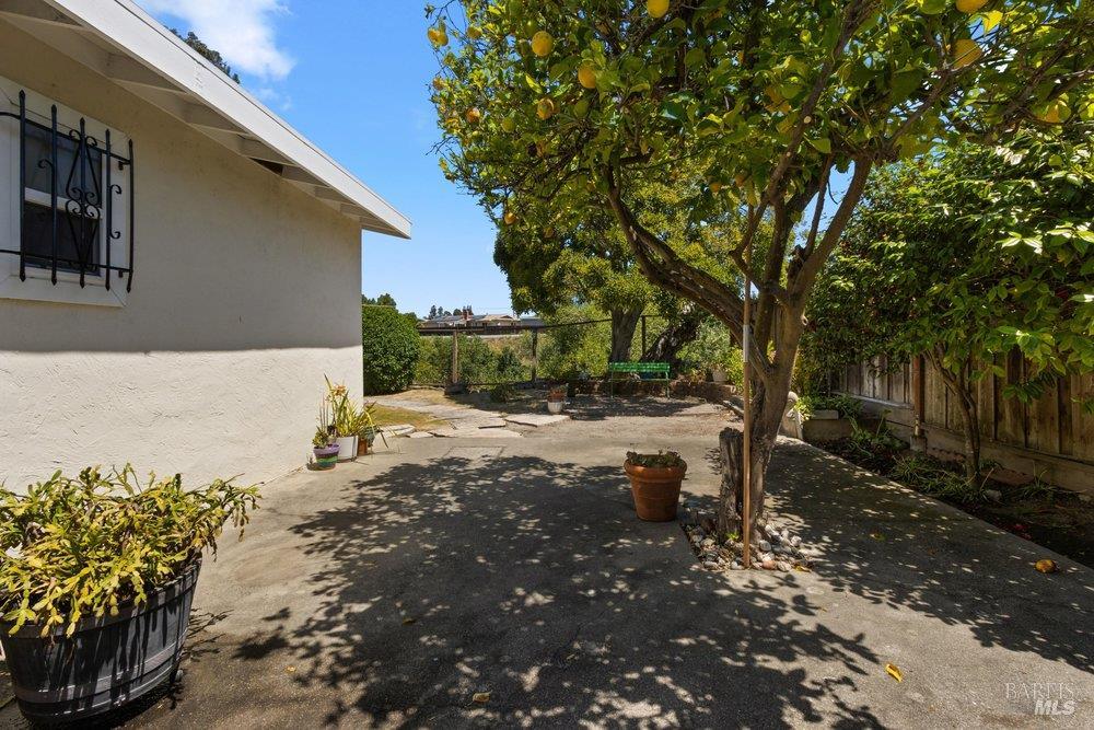 2560 Fraser Court Pinole CA 94564