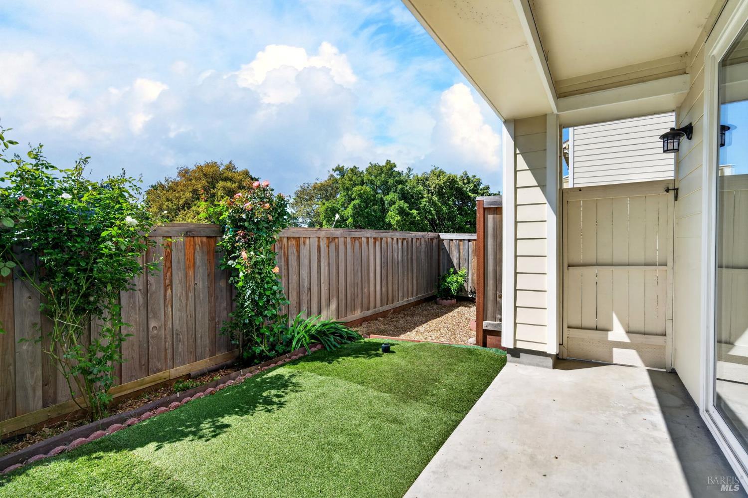 2017 Elson Way Santa Rosa CA 95403