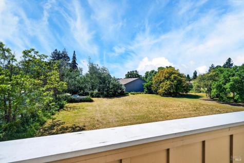 2017 Elson Way Santa Rosa CA 95403