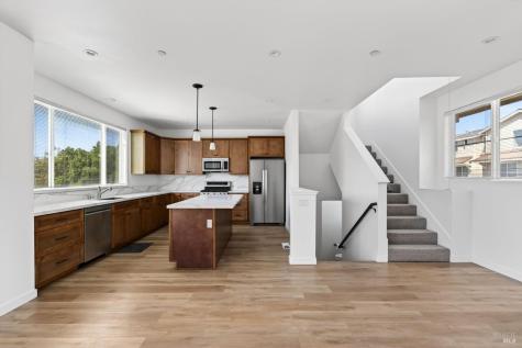 2017 Elson Way Santa Rosa CA 95403