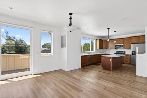 2017 Elson Way Santa Rosa CA 95403