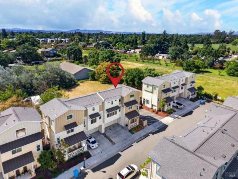 2017 Elson Way Santa Rosa CA 95403