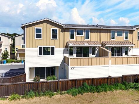 2017 Elson Way Santa Rosa CA 95403