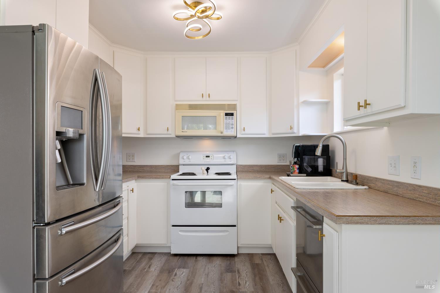 15 Lupoyoma Avenue Lakeport CA 95453