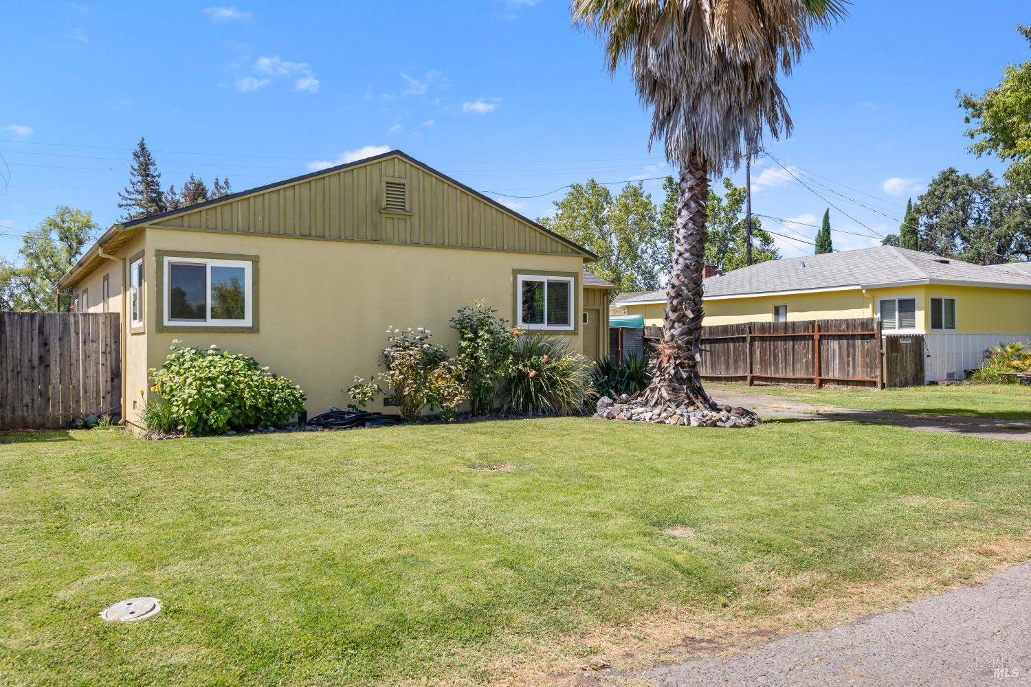 15 Lupoyoma Avenue Lakeport CA 95453