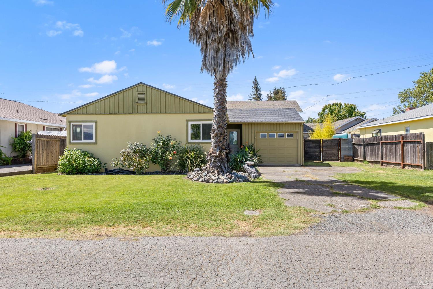 15 Lupoyoma Avenue Lakeport CA 95453