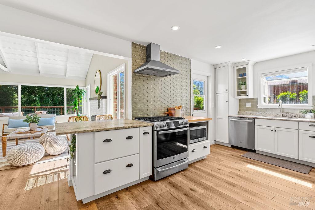 1870 N Fitch Mountain Road Healdsburg CA 95448