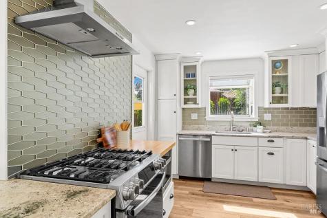 1870 N Fitch Mountain Road Healdsburg CA 95448