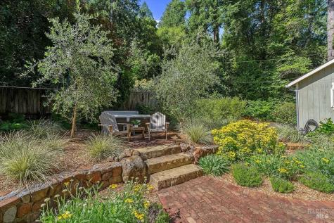 1870 N Fitch Mountain Road Healdsburg CA 95448