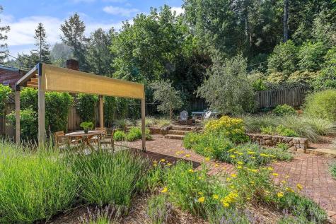 1870 N Fitch Mountain Road Healdsburg CA 95448
