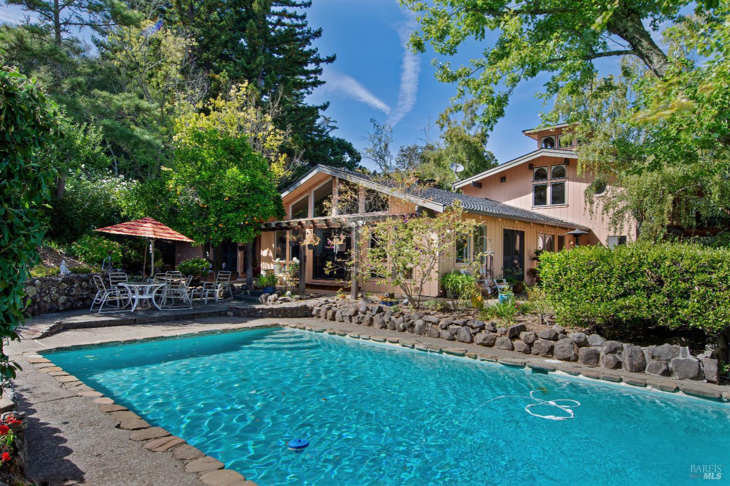 4552 Belmont Court Sonoma CA 95476