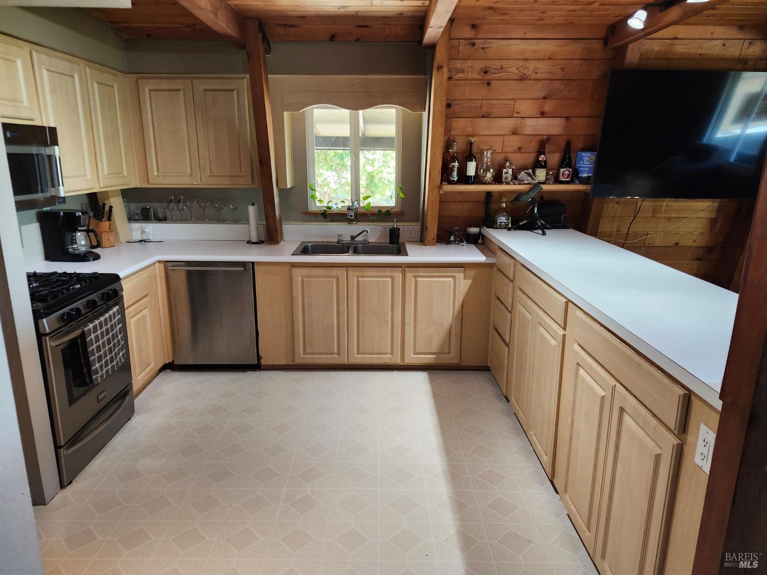 3550 Chinquapin Drive Willits CA 95490