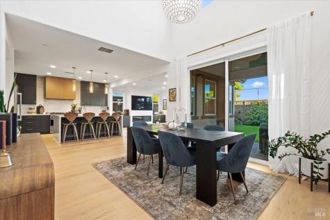 1469 Oak Circle Rohnert Park CA 94928